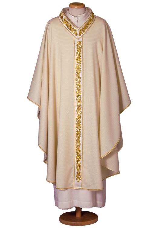 Gold Laminated Chasuble in Lurex Wool with Embroidered Stole and V-Neck – Elegant Liturgical Vestment for Solemn Celebrations