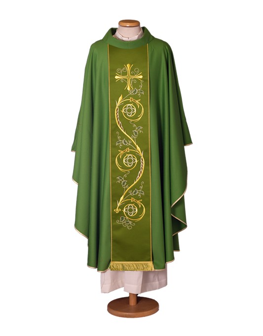Elegant Wool Chasuble with Classic Machine Embroidered Stolon – Traditional Liturgical Vestment for Clergy