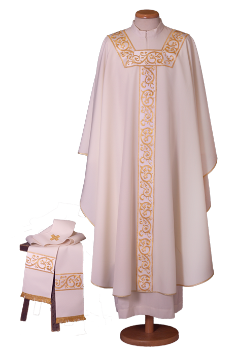 Pure Wool Chasuble with Square Neck – Classic Machine Embroidered Liturgical Vestment for Solemn Celebrations