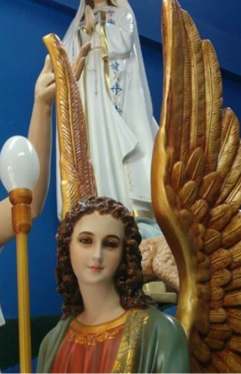 Heavenly Glow – 55″ Angelic Lamp Statue (Left or Right Facing)